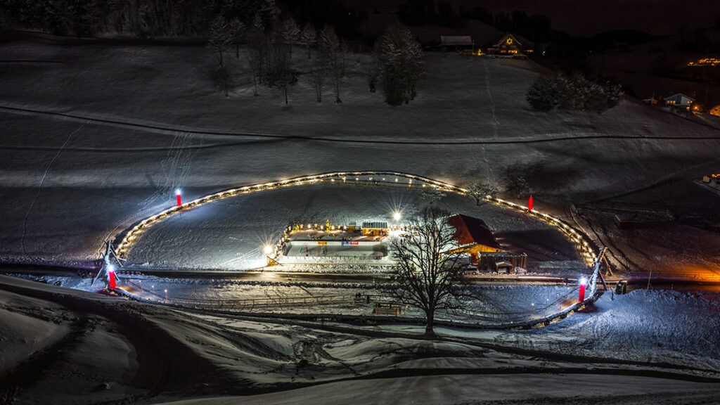 Mosnang, grösserter Adventskranz der Welt, mit 12-Volt-Beleuchtung von Faserplast