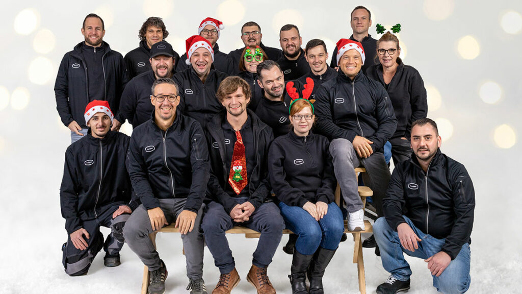 Team-Foto der Faserplast mit weihnachtlicher Stimmung 2022