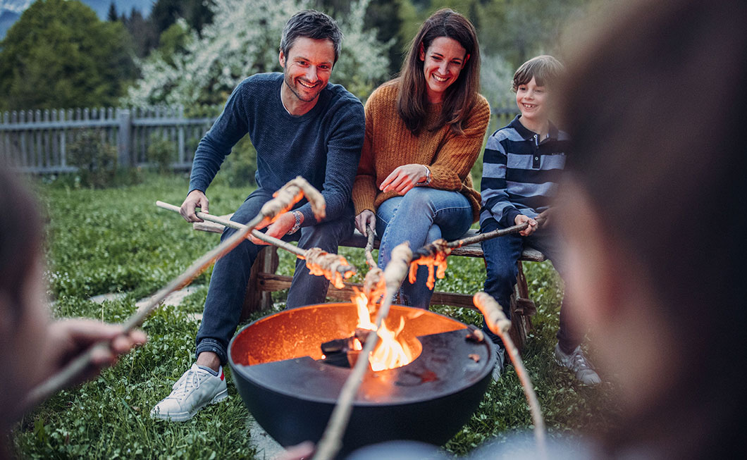 Schweizer Nationalfeiertag: Feiern mit Feuerstellen und perfekten Würsten