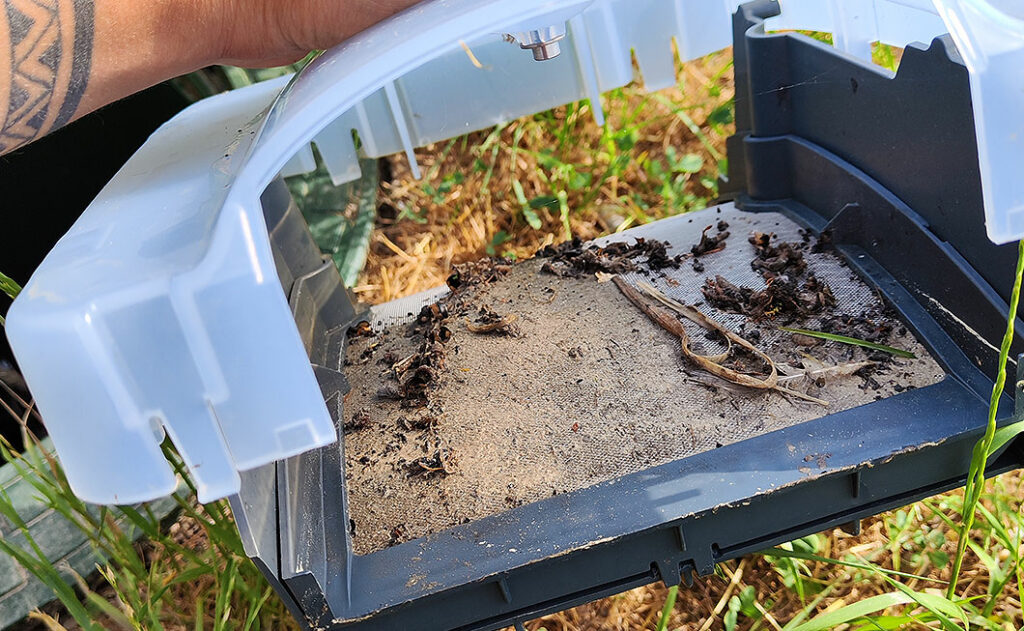 Technique de filtration dans l'utilisation de l'eau de pluie - contrôler et nettoyer régulièrement le filtre