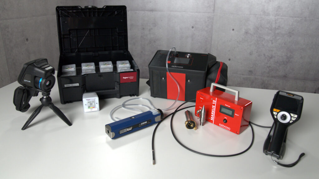 Diverse Produkte für die Radon-Leckortung