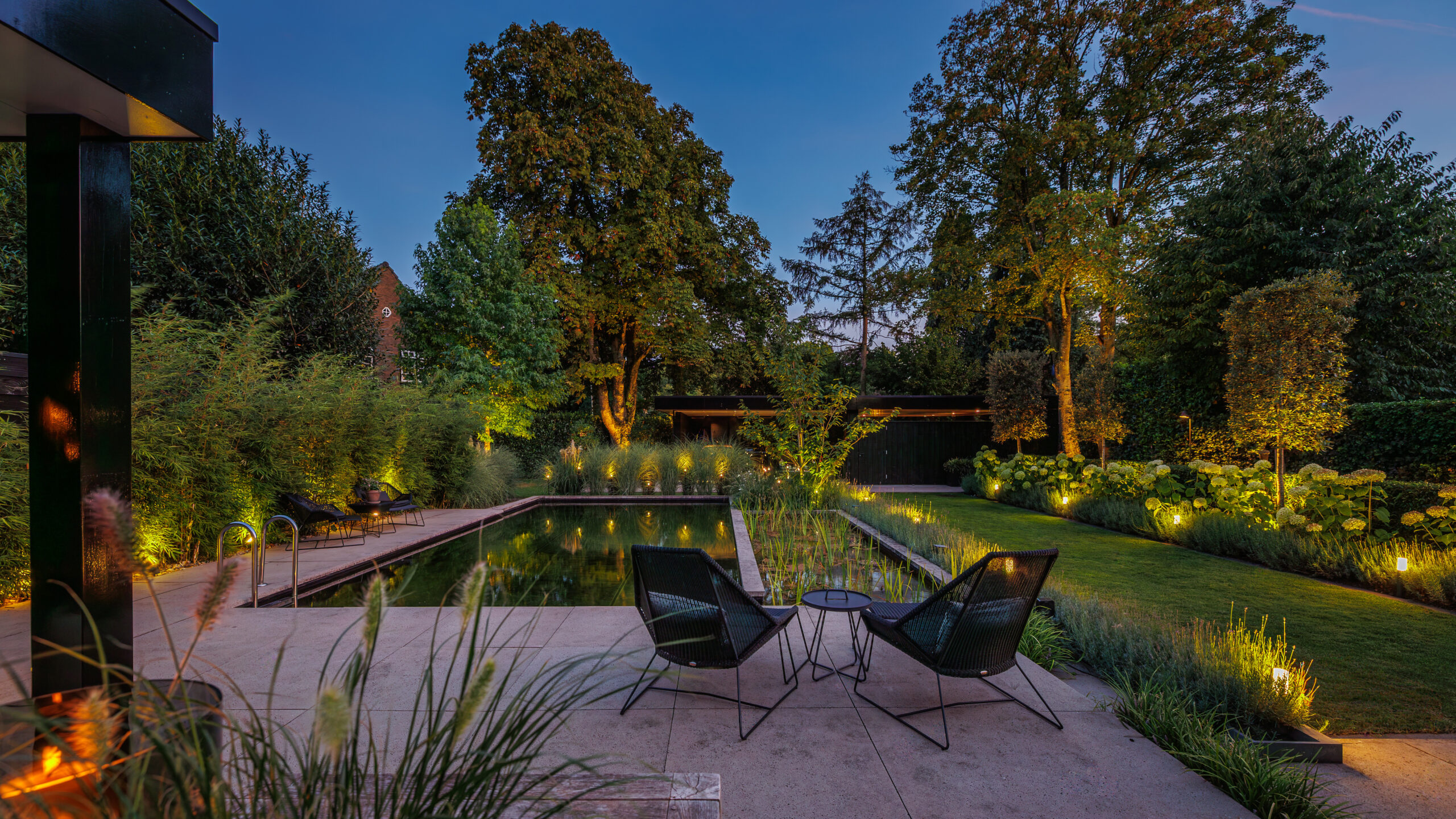 Garten mit Aussenbeleuchtung